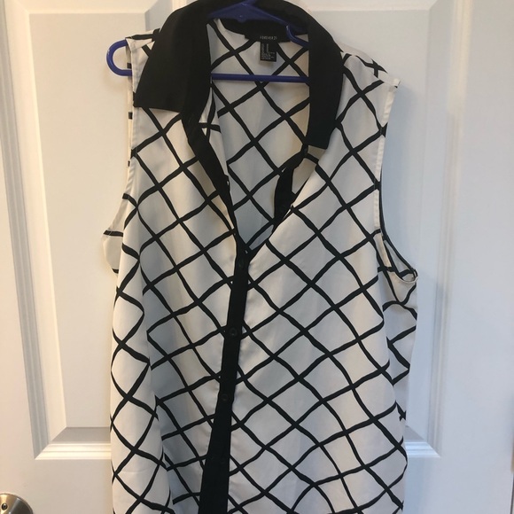 Button-Down Tank Top - Picture 1 of 3